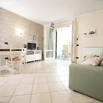Liala Home